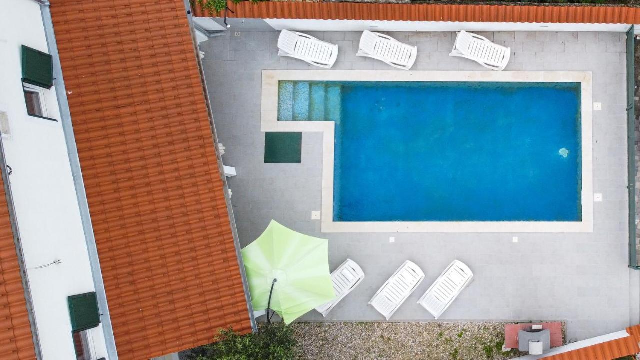 Holiday Home Olga With Pool &Pet Friendly Пула Экстерьер фото